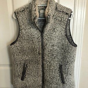 Gray Zip-Up Sherpa Vest